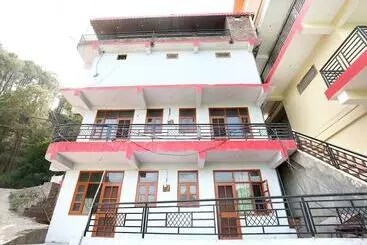 Pensão Oyo Home 14048 Cozy Studio Nahan Kasauli