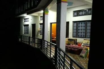 Vandrarhem Shrigangalokhotels