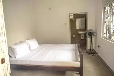 Alberg Bunk 15 Hiriketiya