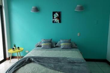 تختخواب و صبحانه Hostal Casa Azul