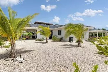 استراحتگاه Grand Windsock Bonaire