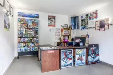 هاستل Aspen Lodge Backpackers