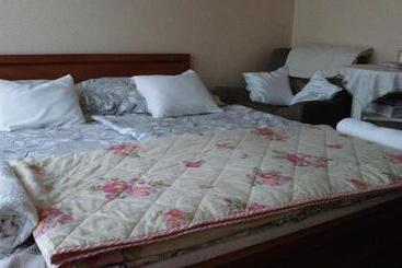 بنسيون Jánosi Vendégház