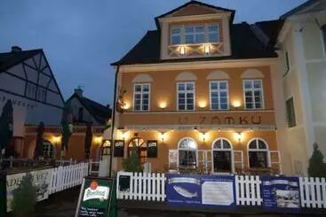 Majatalo Penzion  Restaurant U Zámku