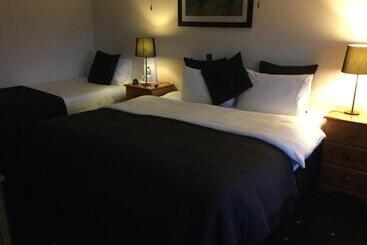 بنسيون Sandhill House