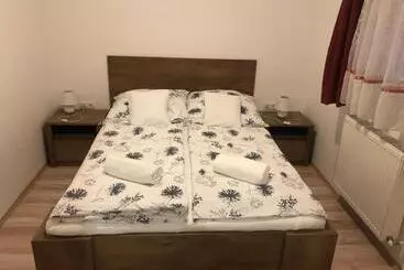 Bed and Breakfast Balaton Panzió