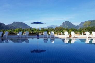 ホテル Simon Riverside