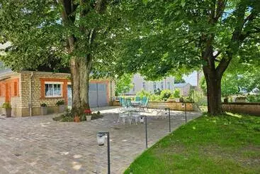 Aamiaismajoitus (B&B) Chambres D Hôtes Côté Parc Côté Jardin Avec Parking Privé Gratuit