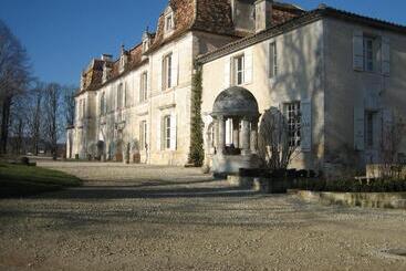 민박 Château Manoir De La Lèche
