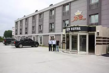 ホテル Rich Royal
