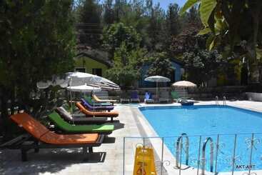 Hotel Likya Saklibahce