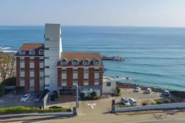 Prada Hotel & Pension