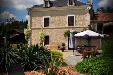 Hotel Restaurant & B&b La Maison Saint Martin