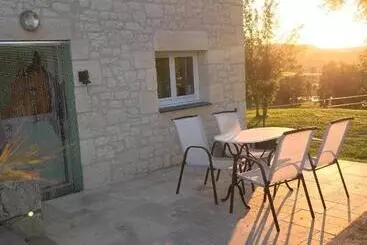 Mökkimajoitus Le Domaine Des Terres Blanches