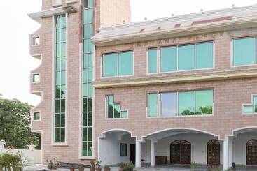 Hotel Spot On 45027 Sunshine