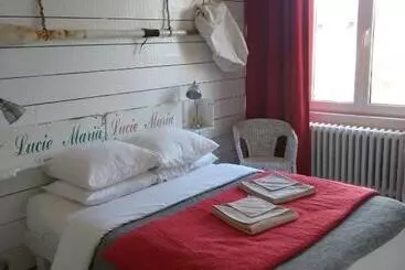 Aamiaismajoitus (B&B) Hôte Antique