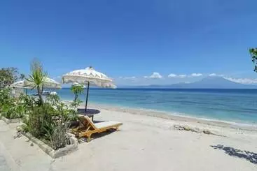 Landhus Road Beach Homestay