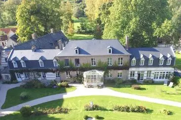 ホテル Château D Harcelaines