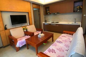 Hotel Sanya Linglong Lulushun