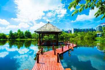 Hotel Sanya Linglong Lulushun