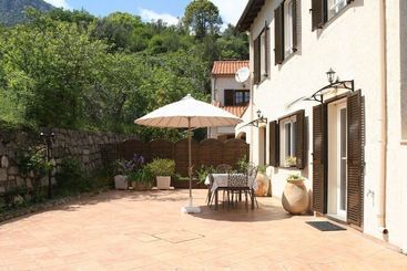 茅舍 L Hermitage By Gites De France