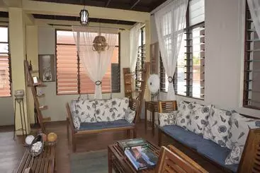 Bed and Breakfast Cliff Haven Beach Resort