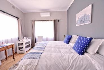 Daisy Darling Bed & Breakfast