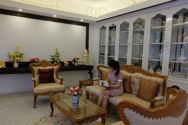 Hotel Anchalee Resort