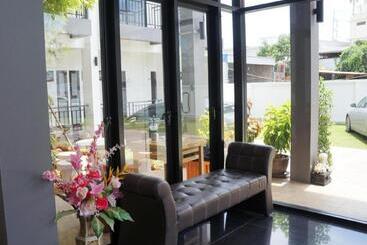 Hotel Sabai @ Chumphae