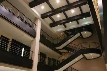 Tanza Oasis Hotel And Resort