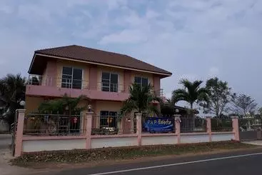 ペンション P & P Resort