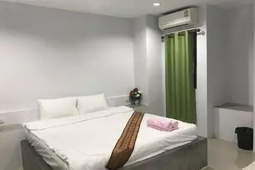 Hotel Kanyaphat Gardenview Resort