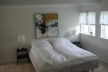 Bed and Breakfast Bjørnegården Land