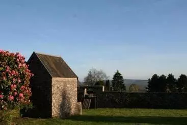 ベッドアンドブレックファースト Chambres D Hôtes Les Champs Français