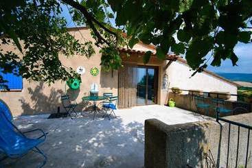 コテージ La Ferme De Vauvenieres