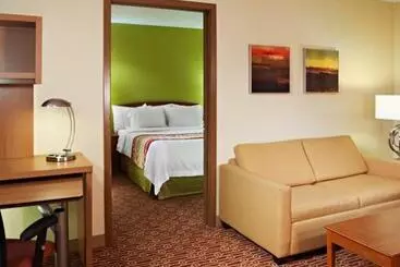 בית מלון כפרי Residences At Tewksbury