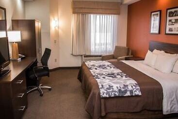 Szálloda Sleep Inn & Suites At Concord Mills