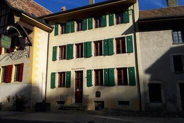 Bed and Breakfast Maison Junod