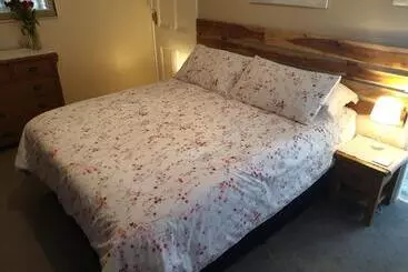 Aamiaismajoitus (B&B) Lyndene