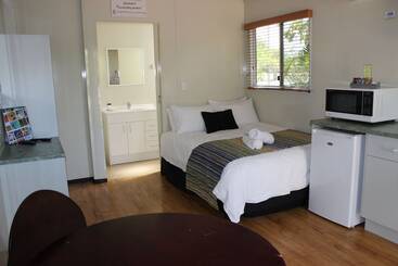 ホテル Big4 Aussie Outback Oasis Holiday Park