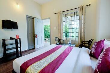 Hotell Karapuzha Island Resort