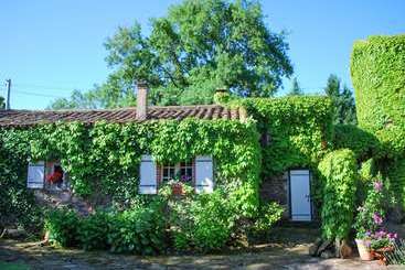 Quaint Cottage In Teillet With Valley View