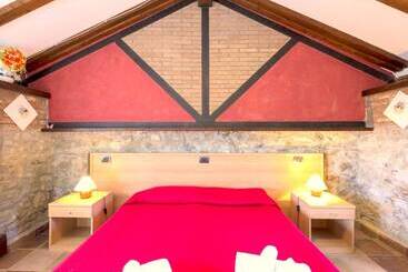 Snug Cottage In Loc. Montebello   Bolano With Pool