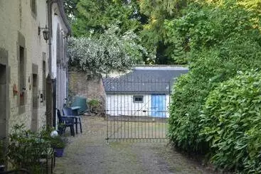 ベッドアンドブレックファースト La Gentilhommière Du Château De Ragnies