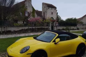 Aamiaismajoitus (B&B) La Maison Du Prince De Condé