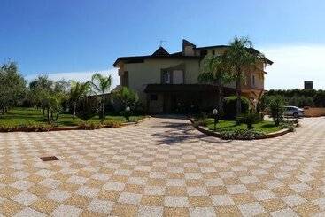 פנסיון B&b Spineta Pool