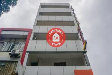 בית מלון כפרי Oyo Flagship 76258 Mukesh Residency