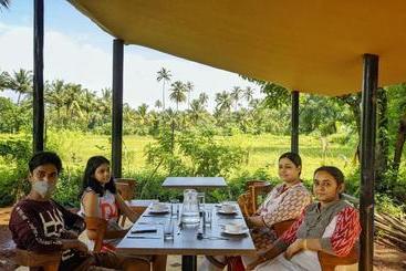 Hotel Shunyachi Lotusfeet