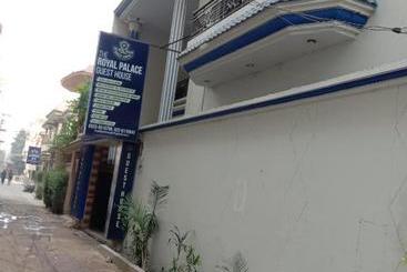 Pension Pearl Cottage Guest House