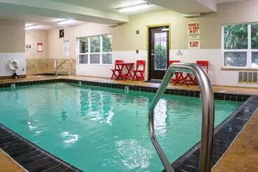 Отель Clatskanie River Inn